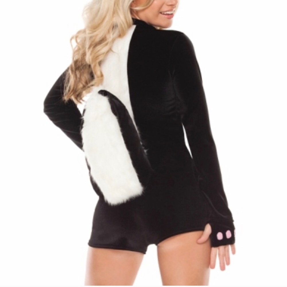 La Belle Skunk Costume by Coquette 🛑 - Picture 4 of 5